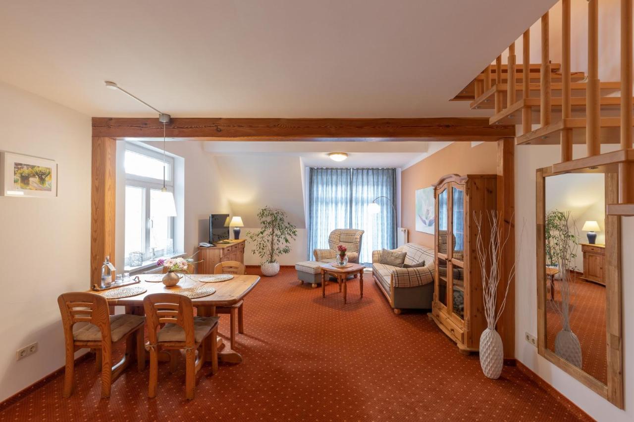 Seehotel Lindenhof Lychen Exterior photo