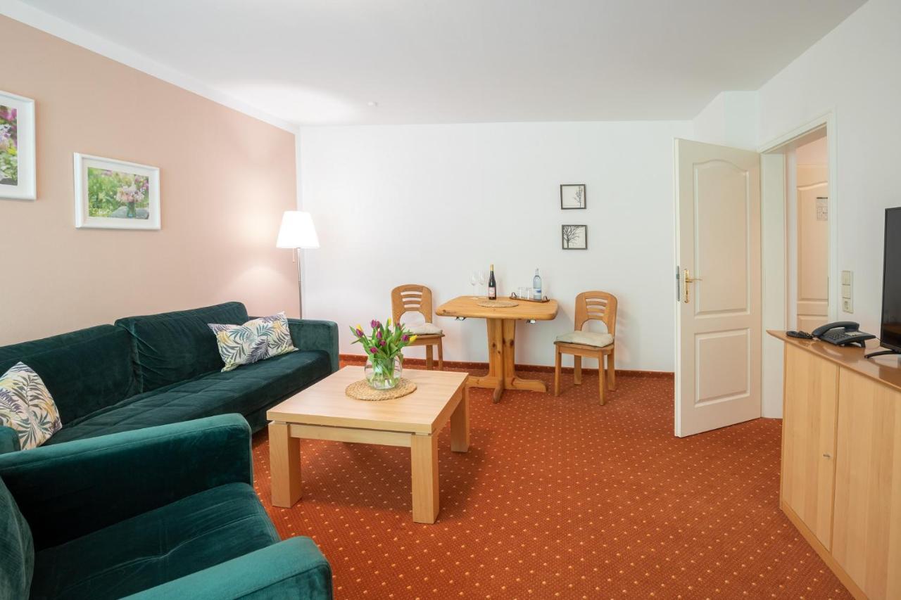 Seehotel Lindenhof Lychen Exterior photo