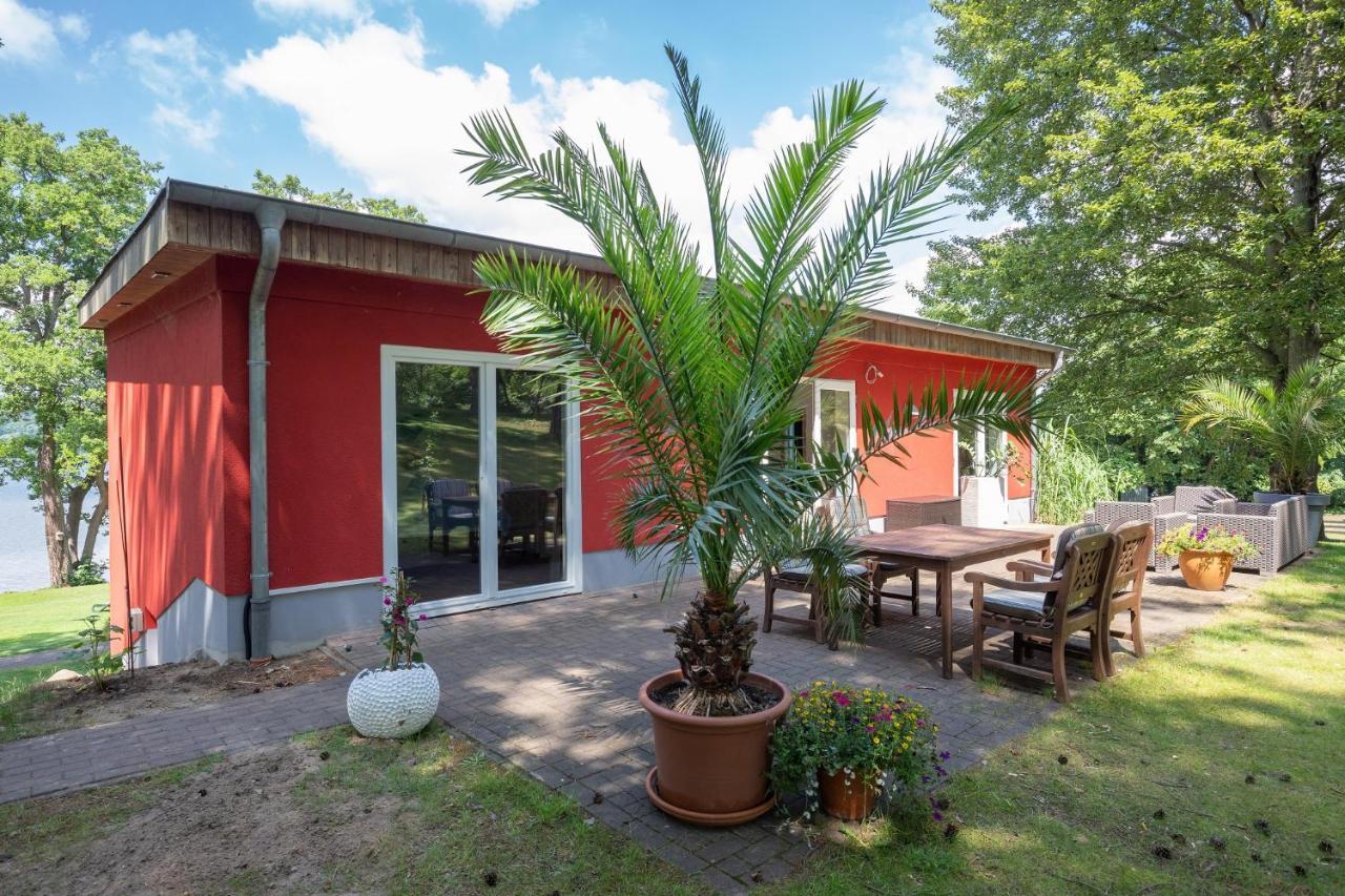 Seehotel Lindenhof Lychen Exterior photo