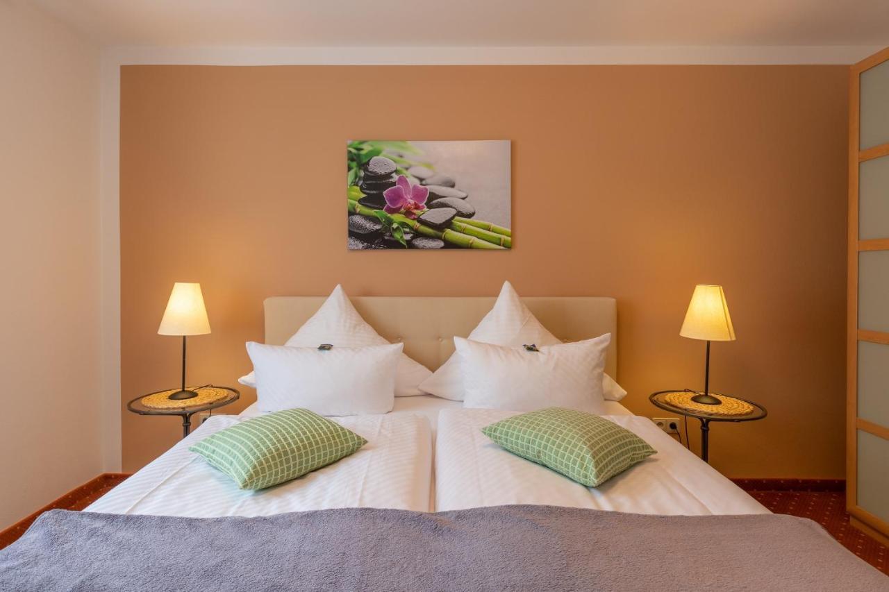 Seehotel Lindenhof Lychen Exterior photo