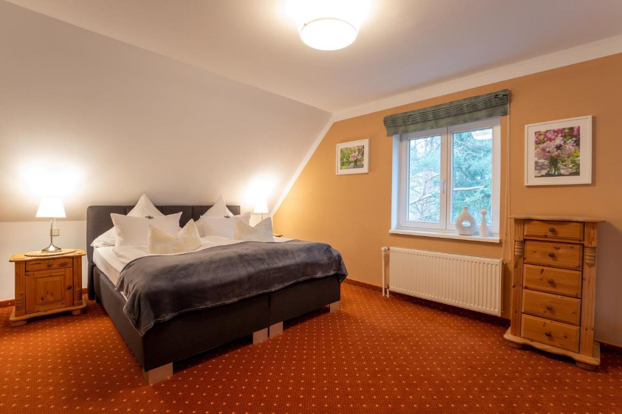 Seehotel Lindenhof Lychen Exterior photo