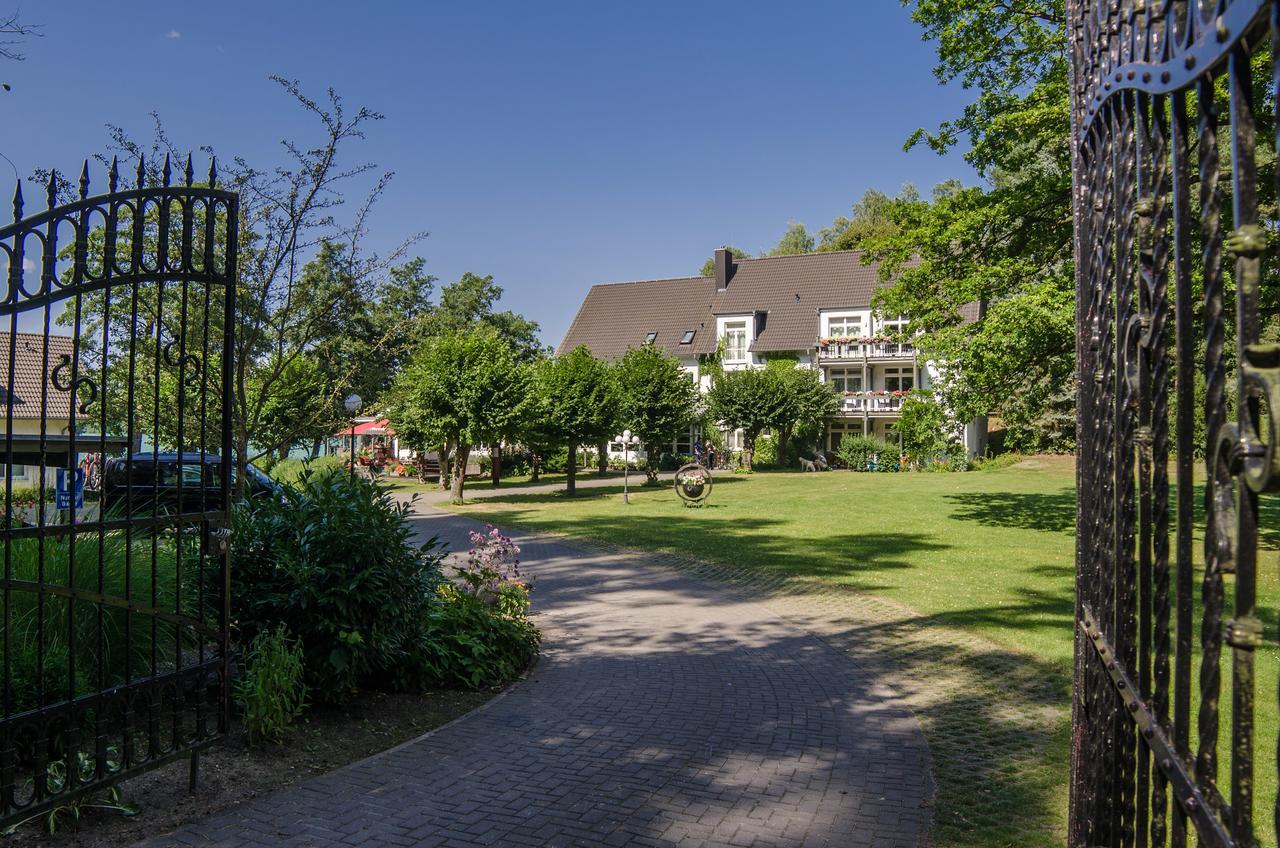 Seehotel Lindenhof Lychen Exterior photo