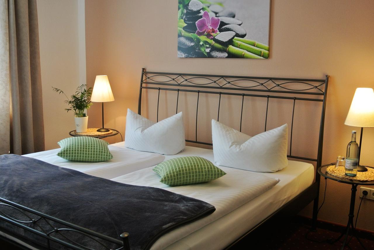 Seehotel Lindenhof Lychen Exterior photo